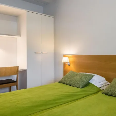 1602 By Interhome * Levi